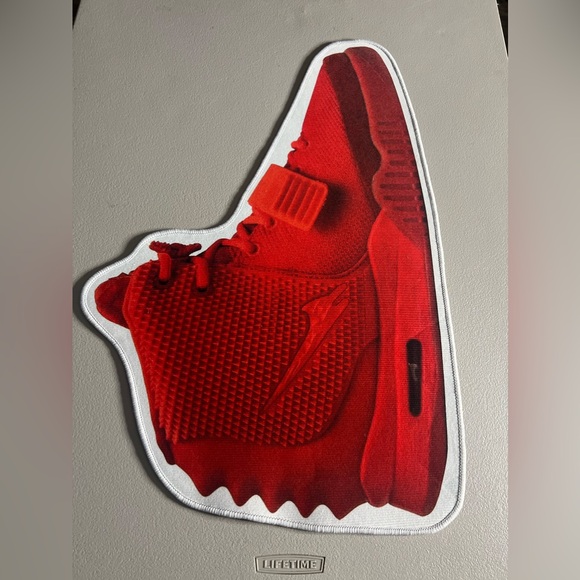 Nike Air Yeezy 2 SP Red Rug - Picture 2 of 2